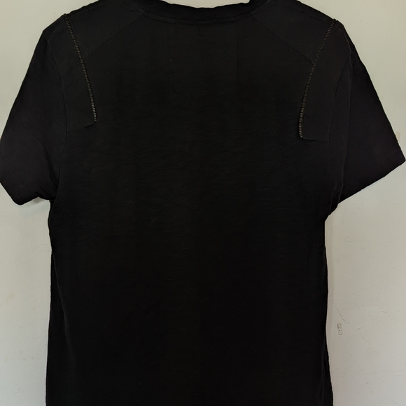 Guess V-neck Men's Tshirt - Picture 3 of 5